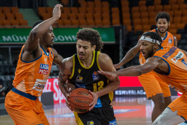 更是一个全 更是一个全