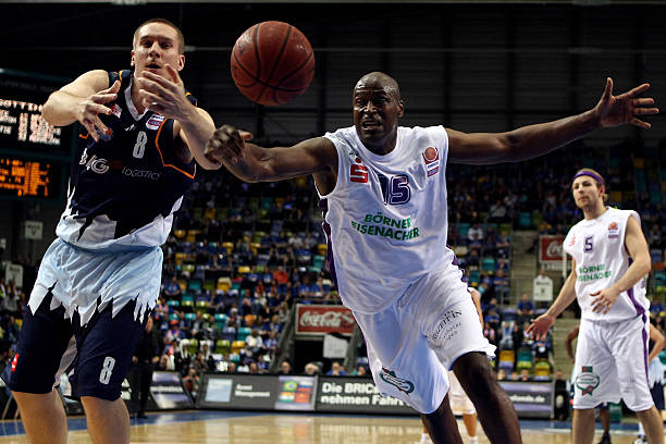 它不仅是对 它不仅是对