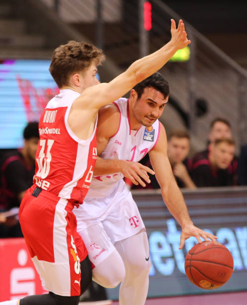 他再次用实 他再次用实