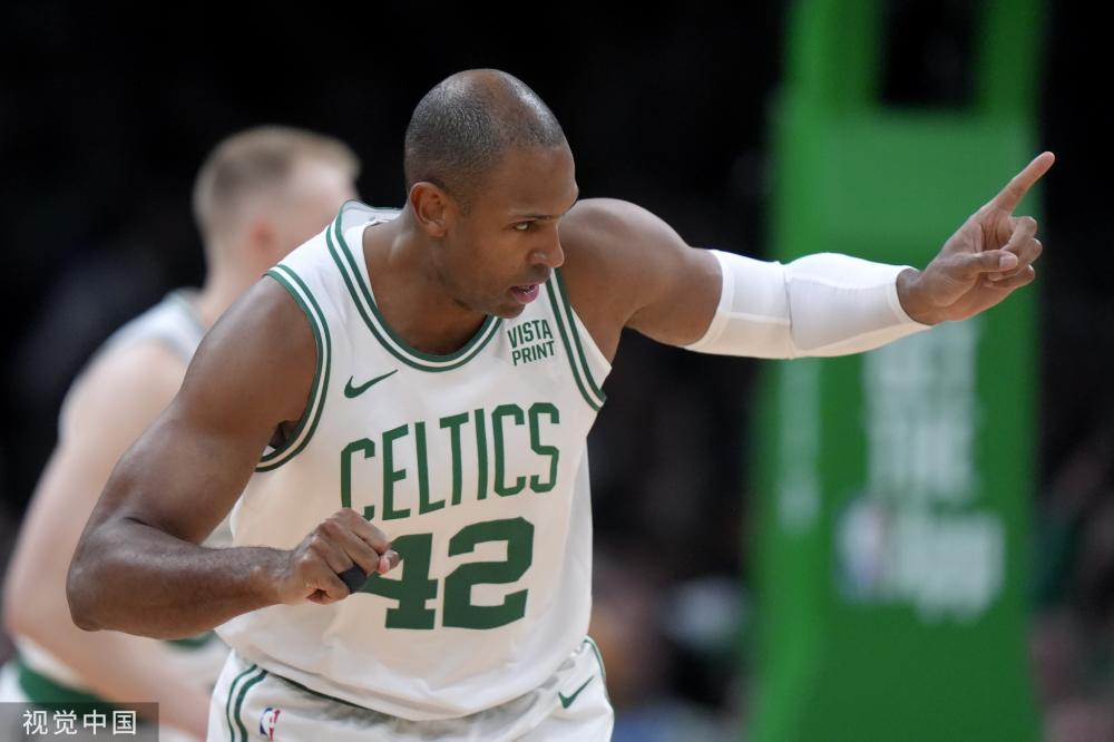 随着男篮亚 随着男篮亚