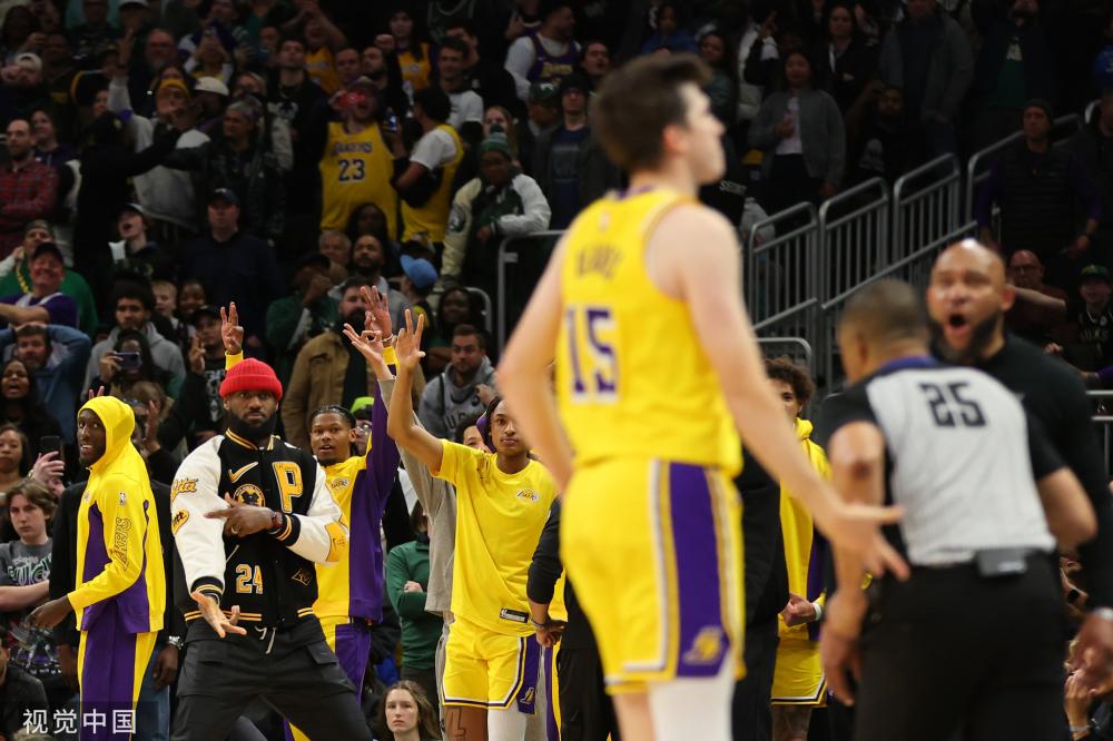 对卡瓦哈尔 对卡瓦哈尔